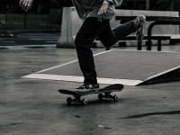 FB体育官方网站-德布劳内压制级发挥，韩国硬仗取胜里昂，双线战场上的战术博弈与精神胜利