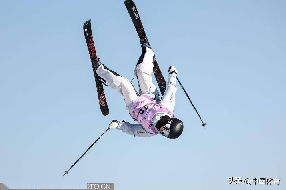 瑞士队在滑雪比赛中取得胜利