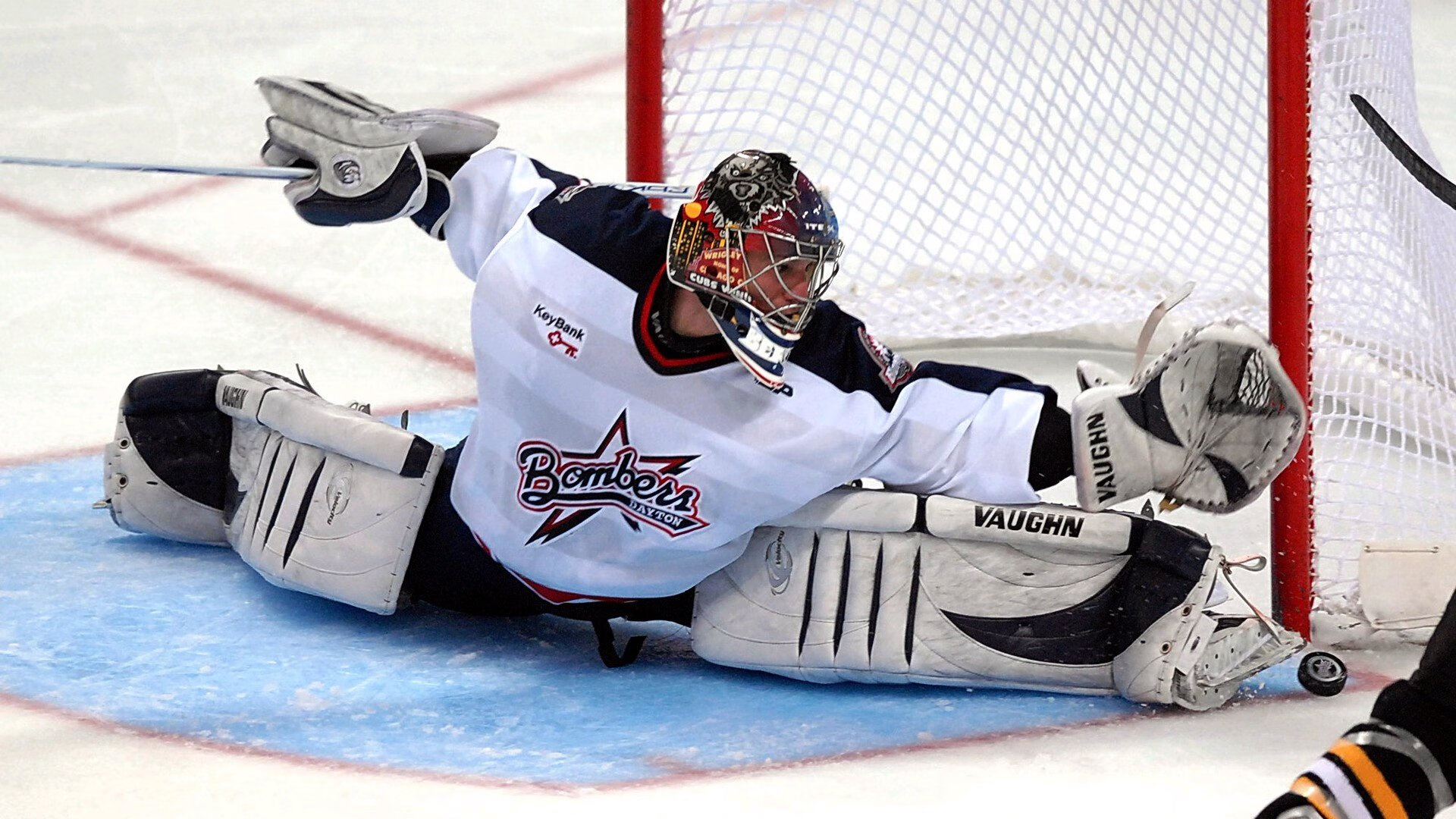 南粤利刃出鞘，霍勒迪年度焦点战接管比赛，广东队绝杀太阳