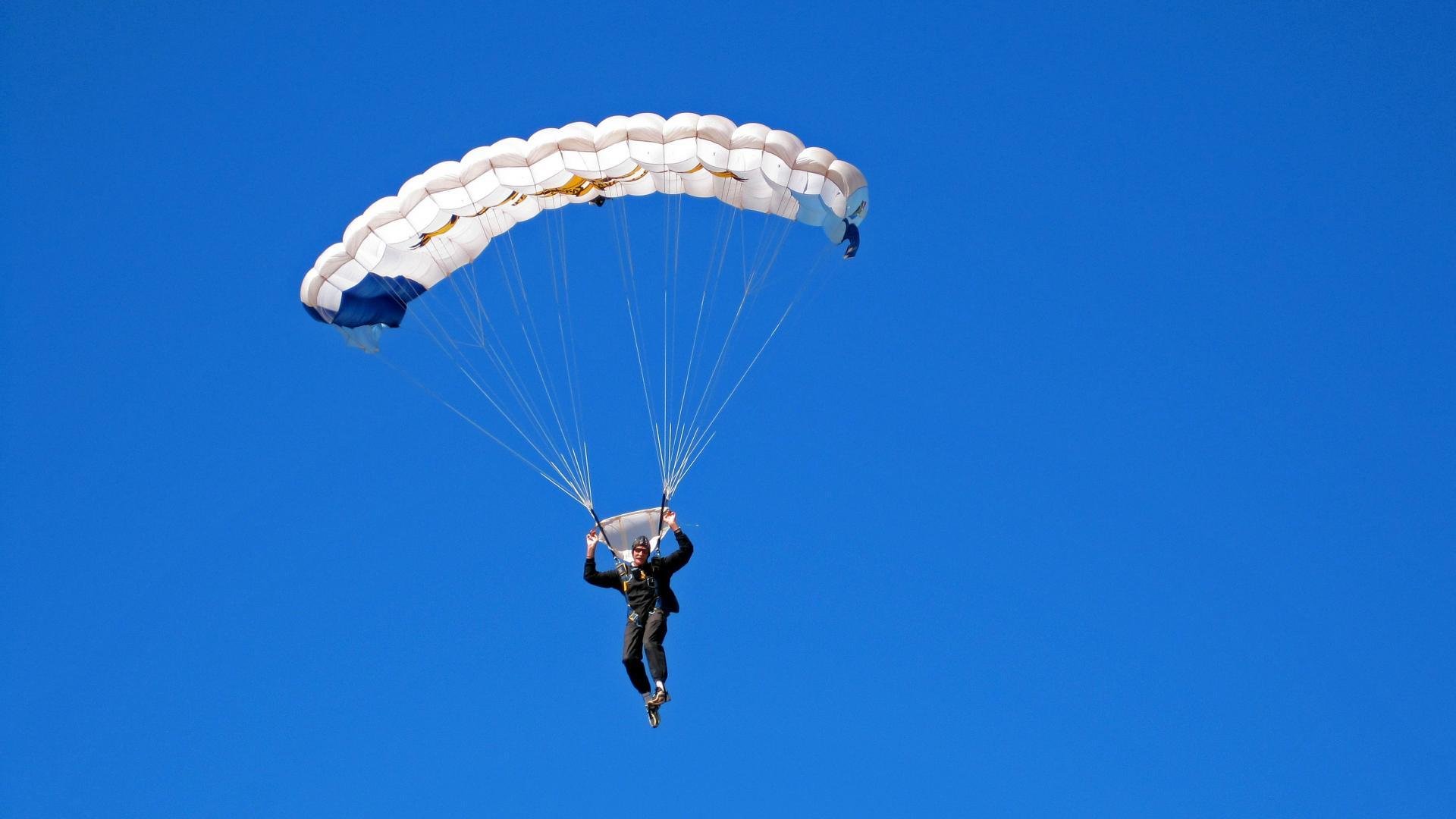 冰与火之歌,玻利维亚战术铁幕下的格鲁吉亚孤星