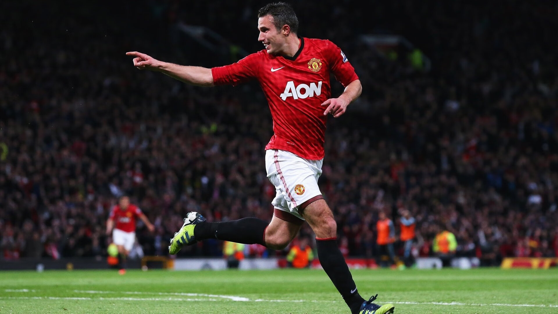 赛道上的绝杀时刻，皮亚斯特里惊艳四座，雷诺绝杀索伯