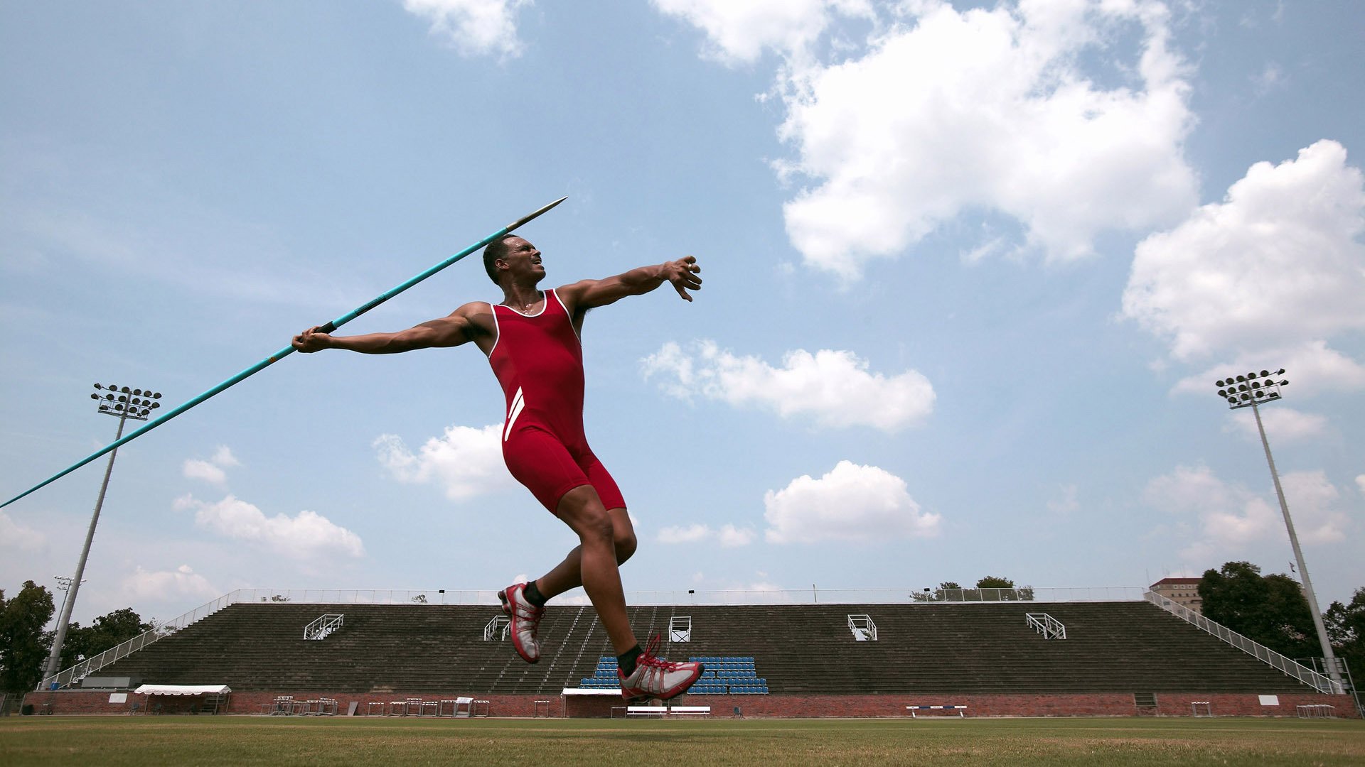 孤胆英雄马龙扛起全队,波兰队险胜英格兰队背后的唯一性